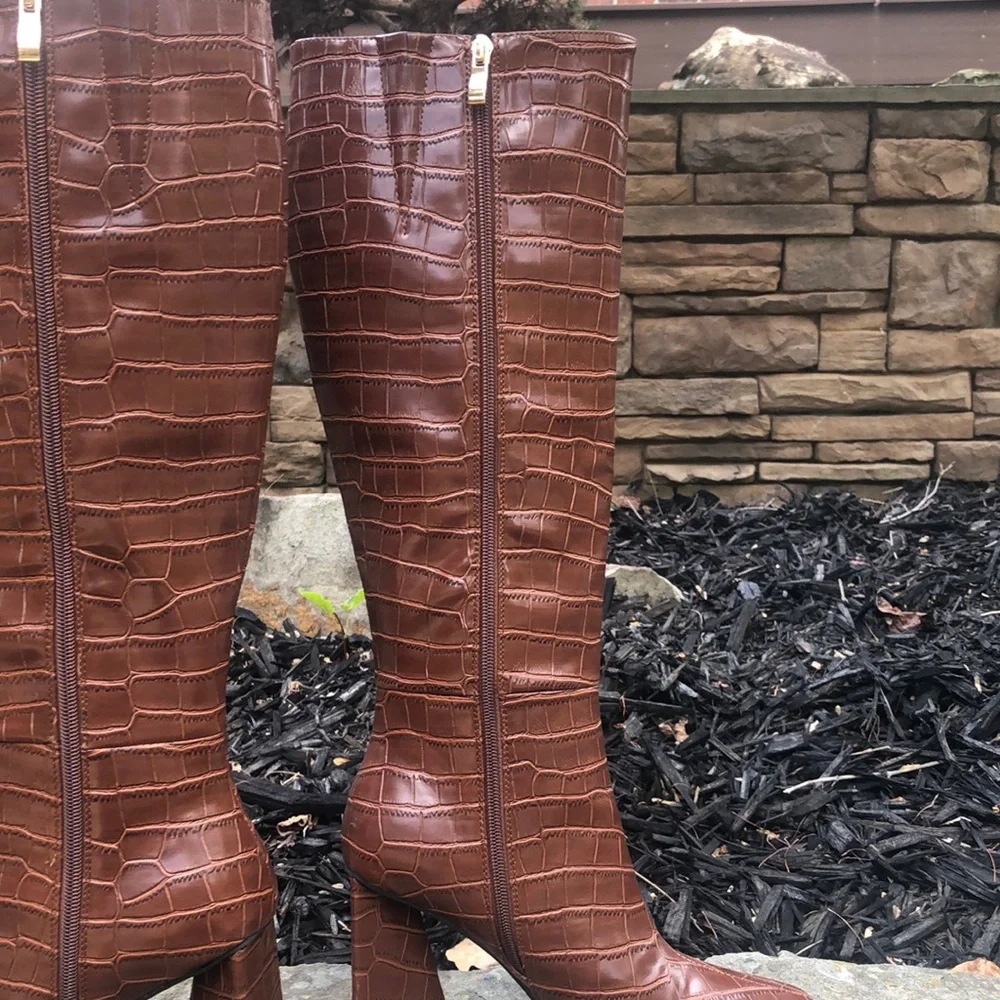 Billini Brown Croc-Patterned Heeled Boots. Excellent condition. Size 6. - Picture 5 of 12